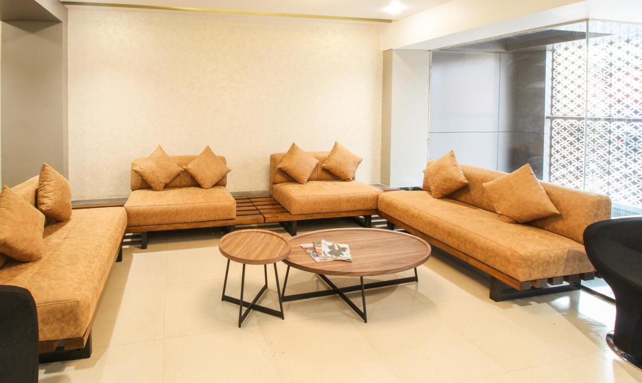 Treebo Elite Residency Belgaum Hotel Bagian luar foto